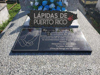 Lápida Grabada en Granito Mediana 16" x 8”